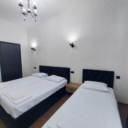 Soma Apartment Kutaisi Exterior foto